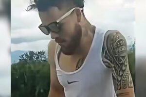 hombre arrastrado por un río