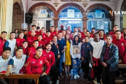 Integrantes del Club Deportivo Totora Real Oruro
