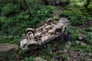 Embarrancamiento de minibús en Chuquisaca