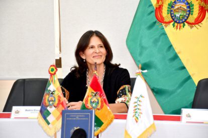 La ministra de Educación, Beatriz García, presenta el nuevo currículo