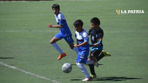 División Infantojuvenil del fútbol orureño