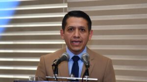 Viceministro denuncia amenazas tras revelar millonario sobreprecio en la Aduana de Tarija