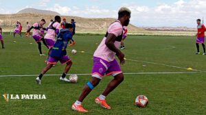 CDT Real Oruro se prepara para vencer a GV San José