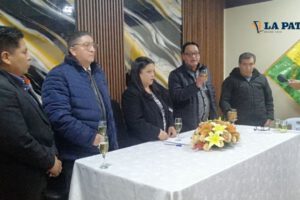 remodelación salón de reuniones en la Casa del Deportista