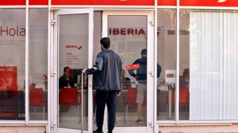 Cuba se queda  sin combustible para aviones