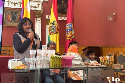 La directora de la DIO Karina Gutiérrez en la presentación del plan preventivo