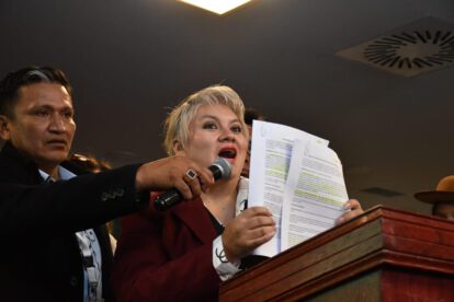 La diputada del PDC, Patricia Patiño, presentó al supuesto “cártel de la gasolina basura”