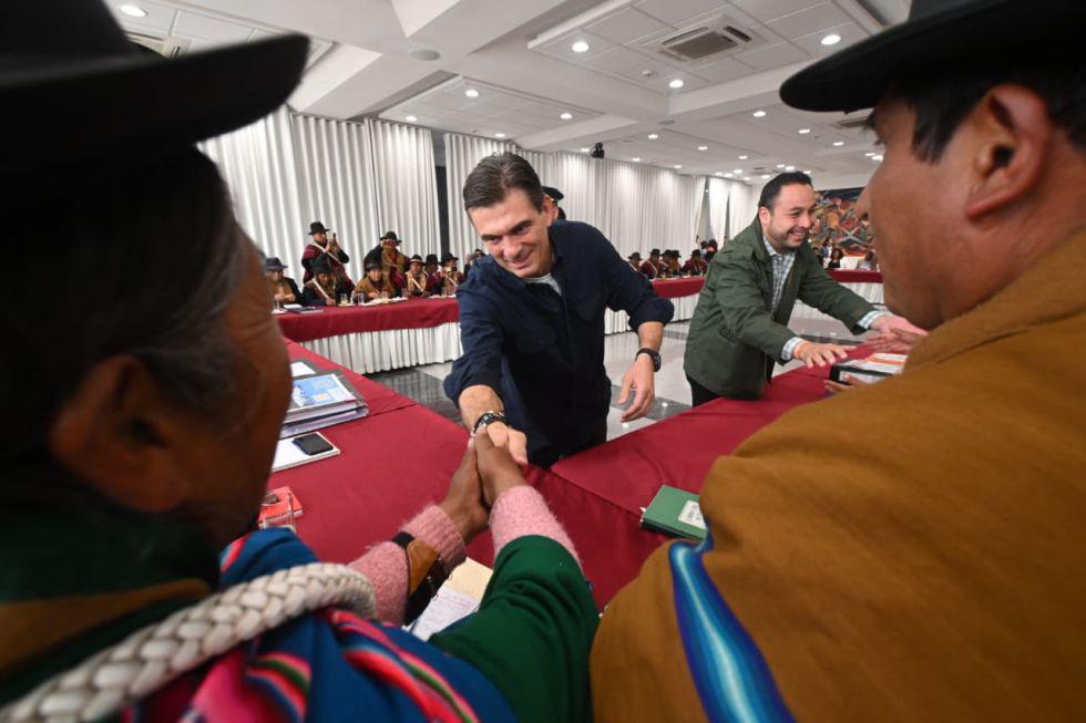 Rodrigo Paz, La Paz, Federaciones