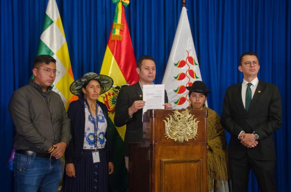 No existe un documento oficial y ninguna propuesta estructurada.