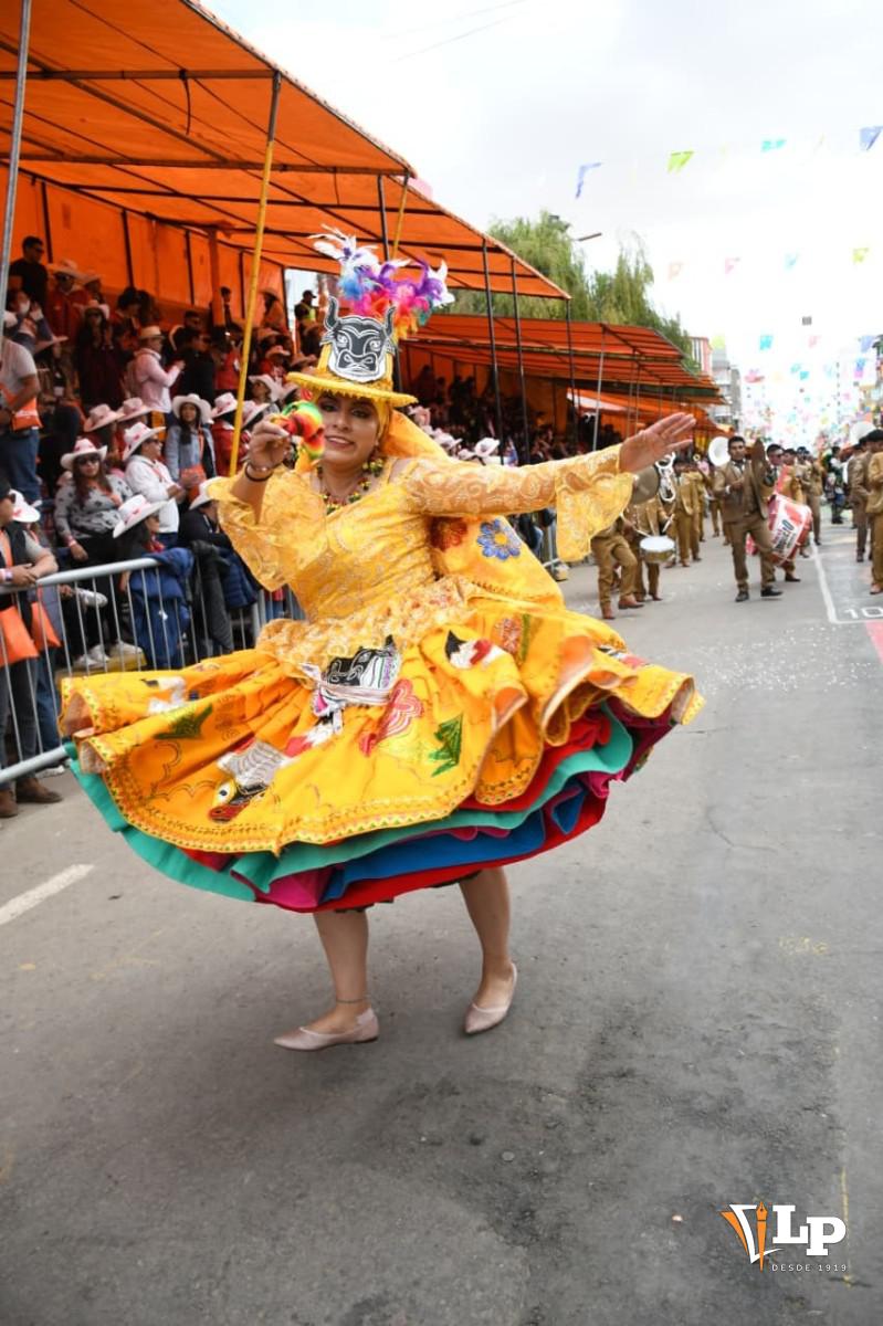 La lechera, el alma de la danza con sus icónicas polleras