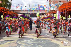 danzarines de los tinkus Tolkas