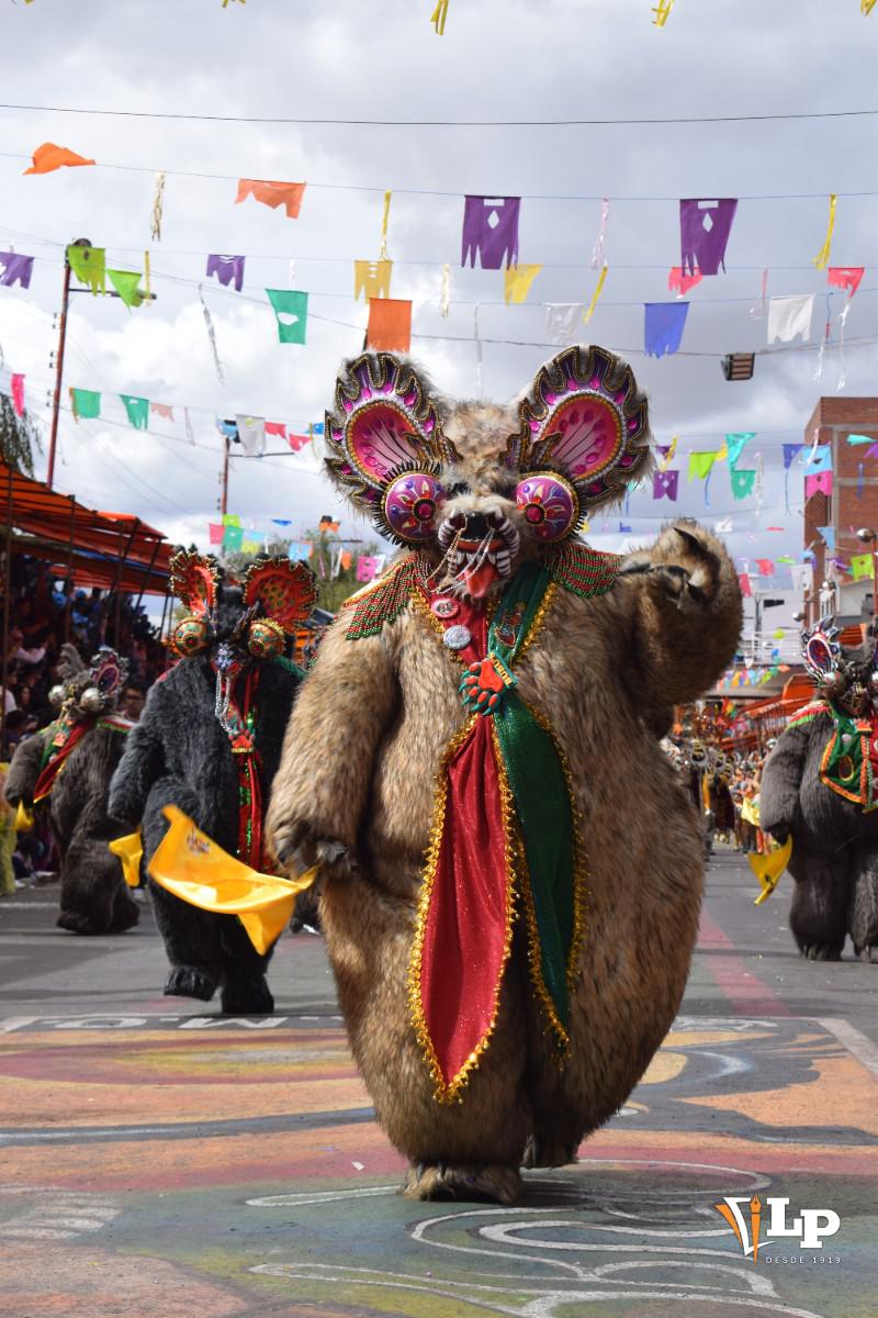 danzarines de la diablada la fraternidad