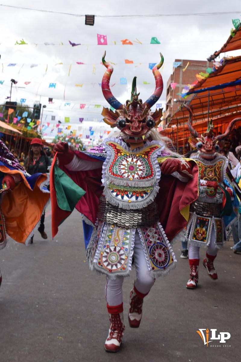 danzarines de la diablada la fraternidad