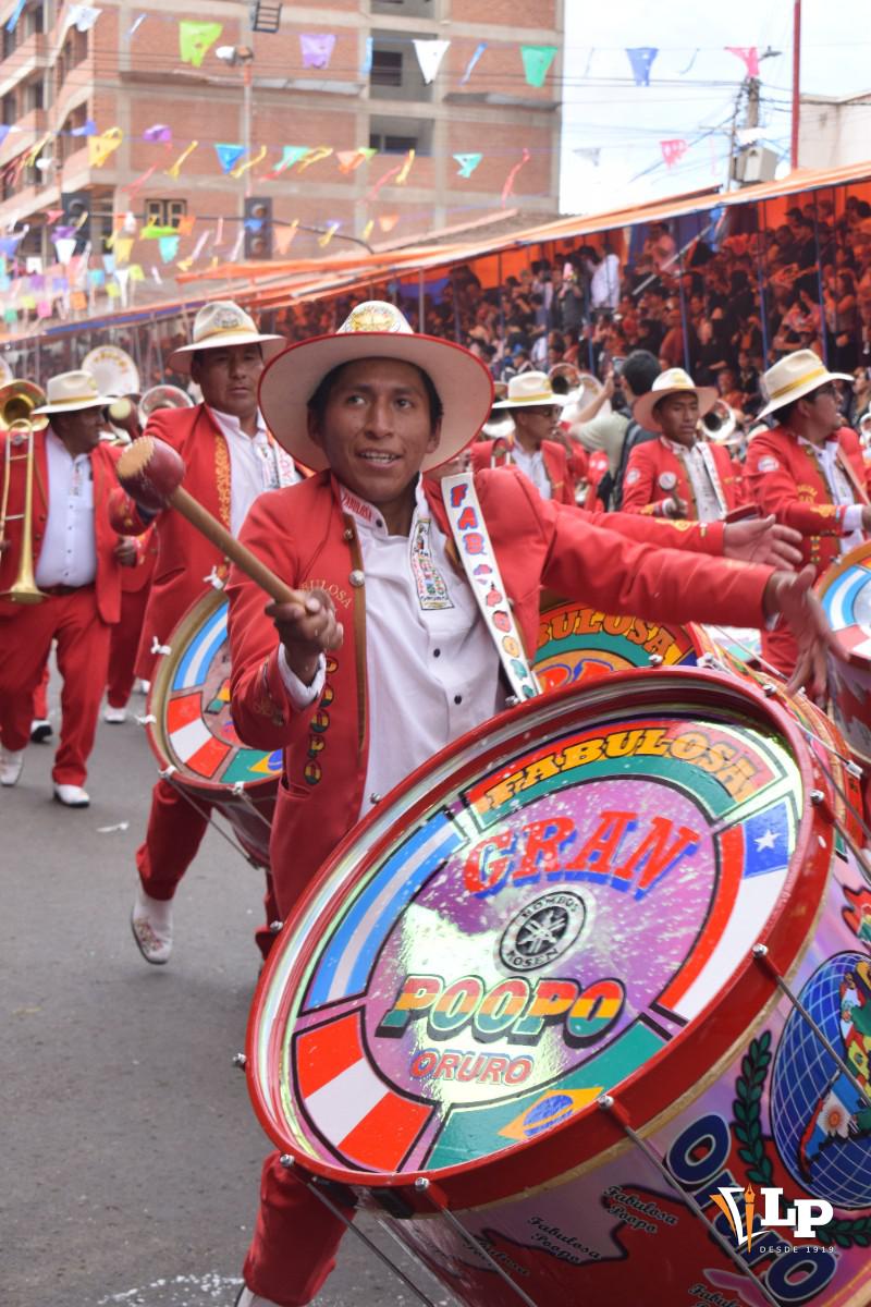 Musico de banda en el carnaval