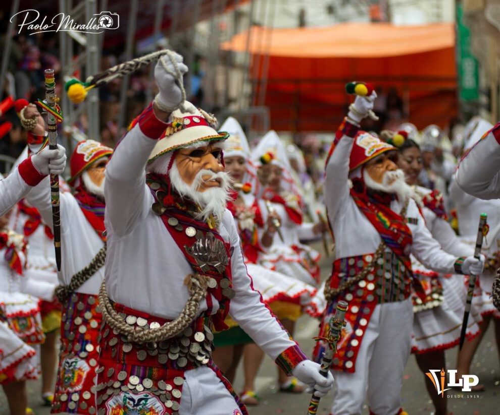 Danzarines de la llamerada