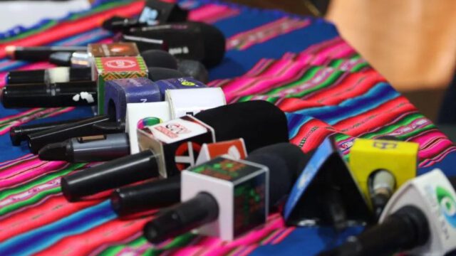 Micrófonos de medios de comunicación