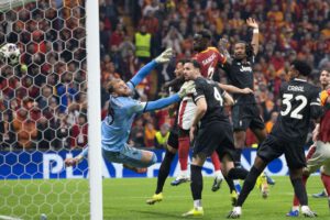 El Galatasaray no desaprovechó las oportunidades de gol que se les presentó en el partido