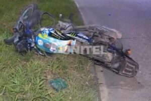moto accidentada en Santa Cruz