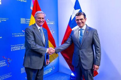 El presidente electo de Chile, José Antonio Kast, junto al presidente de Bolivia, Rodrigo Paz