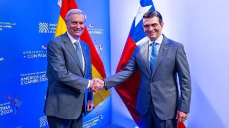 El presidente electo de Chile, José Antonio Kast, junto al presidente de Bolivia, Rodrigo Paz