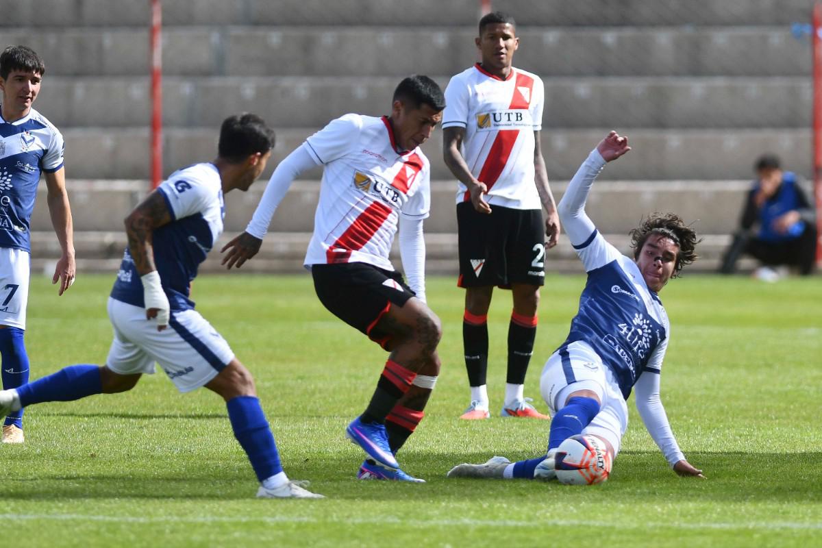resultado always ready gv san josé, goles de always ready, torneo de verano bolivia, semifinalistas torneo de verano, maxilimiano maraude goleador, estadísticas always ready