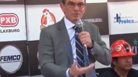 Presidente propone acuerdo político para frenar bloqueos