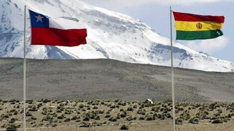 Banderas de Chile y Bolivia