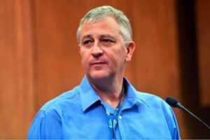 Senador Branko Marinkovic plantea cerrar el Viceministerio de Autonomías.