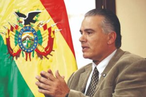 El viceministro de Sustancias Controladas, Ernesto Justiniano