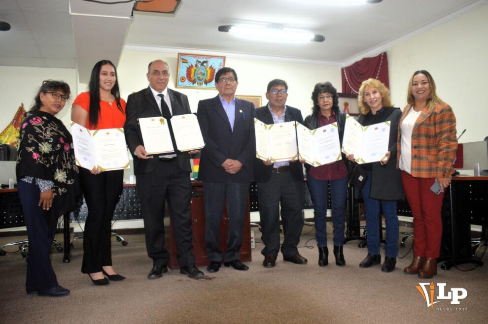 Instituciones orureñas fueron destacadas por su labor