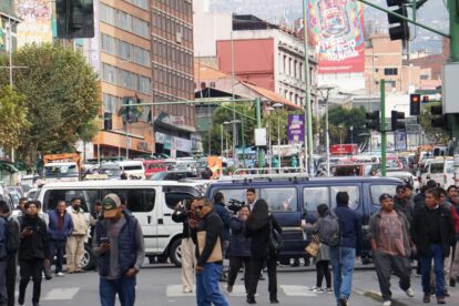 Bloqueo de choferes en La Paz