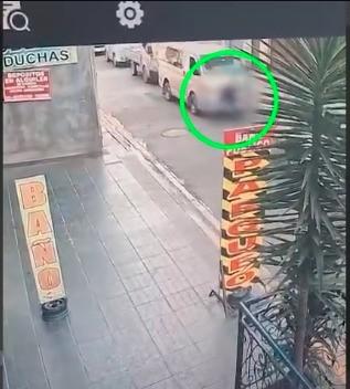 Accidente de tráfico en el centro de la ciudad de Cochabamba que dejó a una anciana gravemente herida