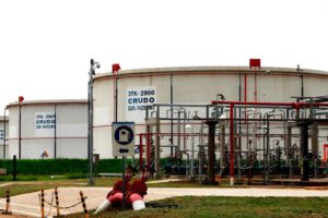 YPFB afirma que Trafigura ofreció el mejor precio