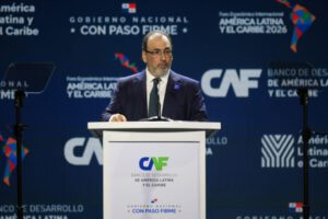 El presidente ejecutivo del Banco de Desarrollo de América Latina y el Caribe (CAF), Sergio Díaz llegará a Bolivia este miércoles