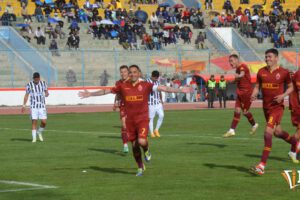 Alexis Bravo, CDT Real Oruro, Fútbol boliviano, Mediocampista Argentino