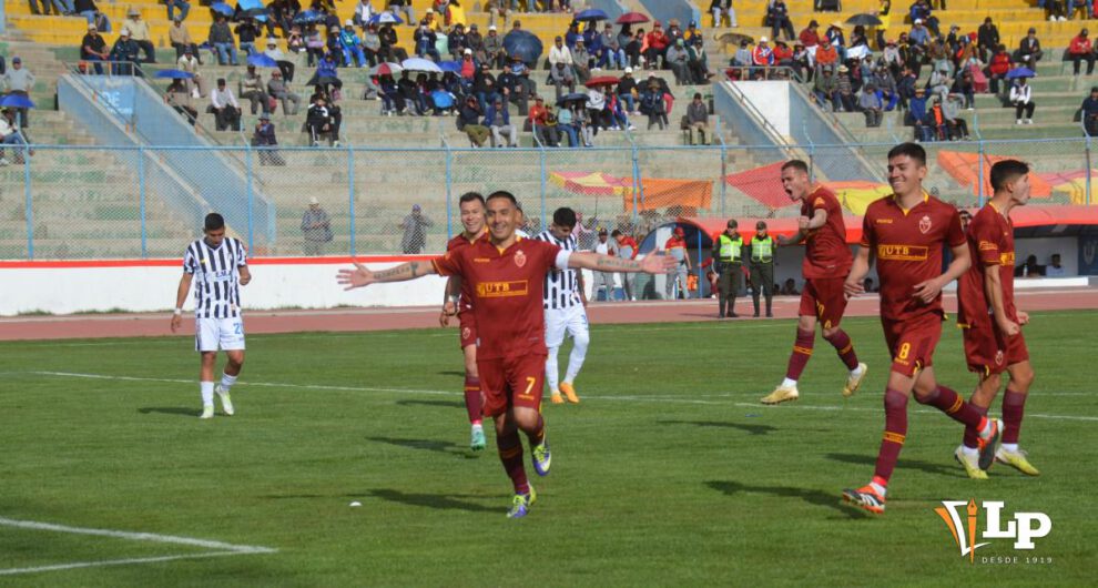 Alexis Bravo, CDT Real Oruro, Fútbol boliviano, Mediocampista Argentino