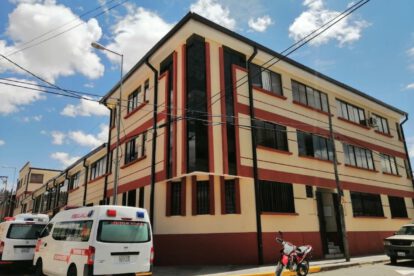 Fachada del hospital