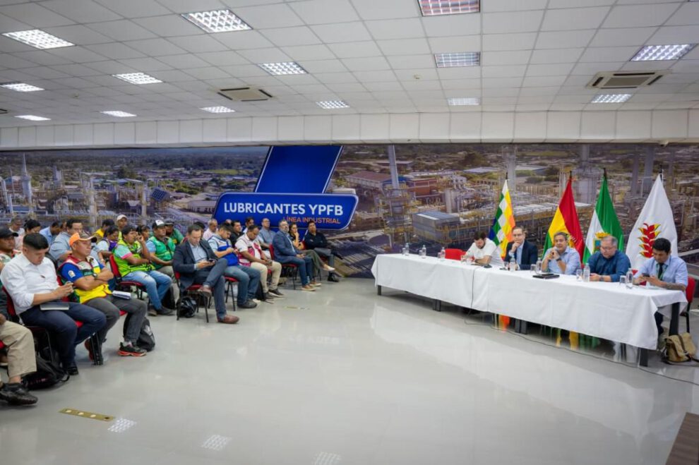 Reunión YPFB, ANH, mototaxistas