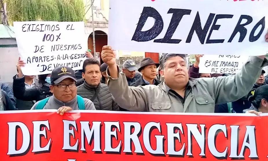 Los trabajadores rechazan que sus aportes sean manejados por la Gestora