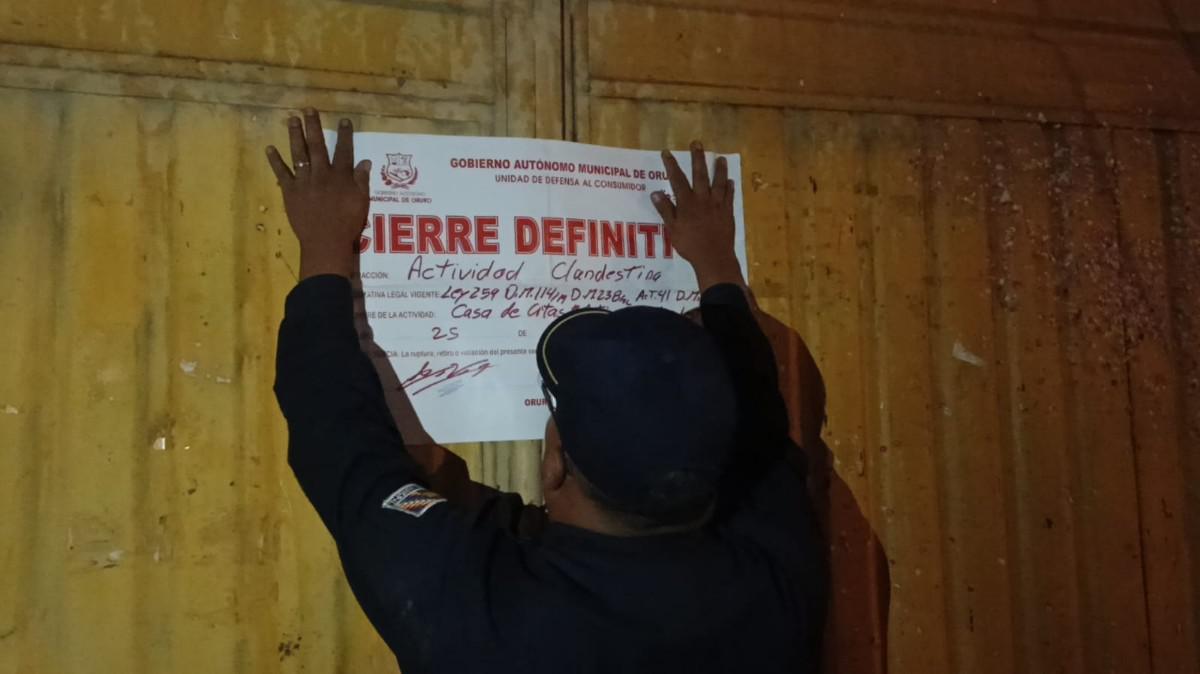 Clausura de casa de citas