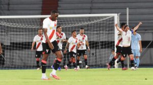 Torneo de Verano, Aurora vs. Always Ready, El “millonario” acaricia la final