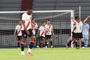 Torneo de Verano, Aurora vs. Always Ready, El “millonario” acaricia la final