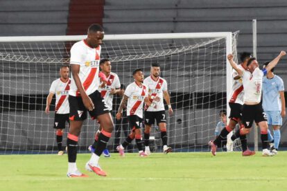 Torneo de Verano, Aurora vs. Always Ready, El “millonario” acaricia la final