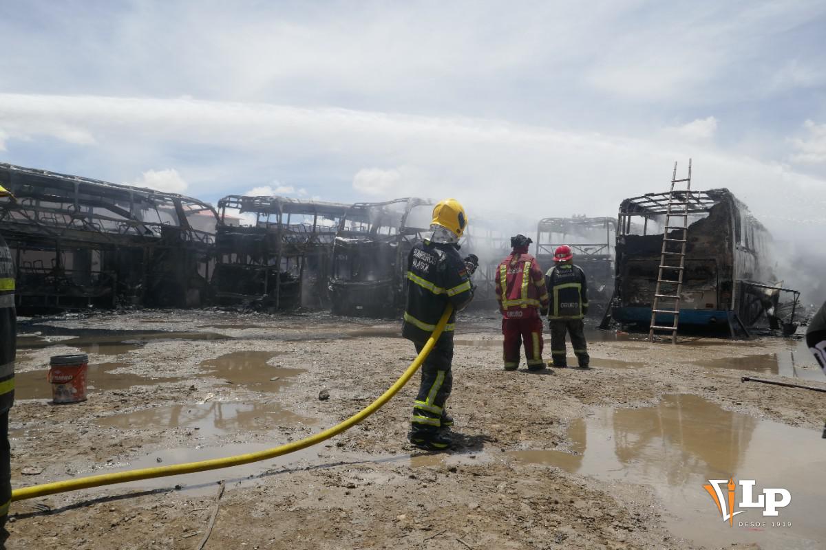 Incendios buses Oruro