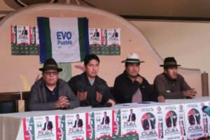 representantes de Evo Pueblo