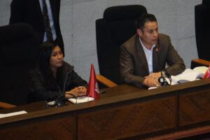 El vicepresidente Edmand Lara ha pedido disculpas a los parlamentarios