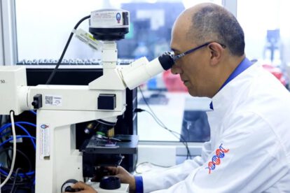 El médico e investigador Ricardo Amaru