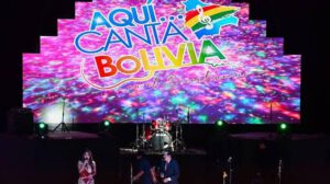 Presentadores Festival Aquí Canta Bolivia