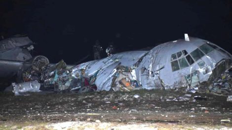 un avión C130 Hércules accidentado