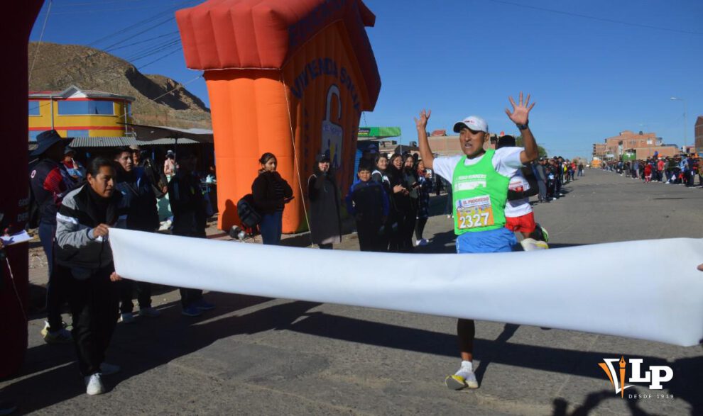 Atletismo Oruro, Carrera Pedestre 10 de Febrero, Lizeth Veizaga, Rainer Choque, Daniel Villcarani